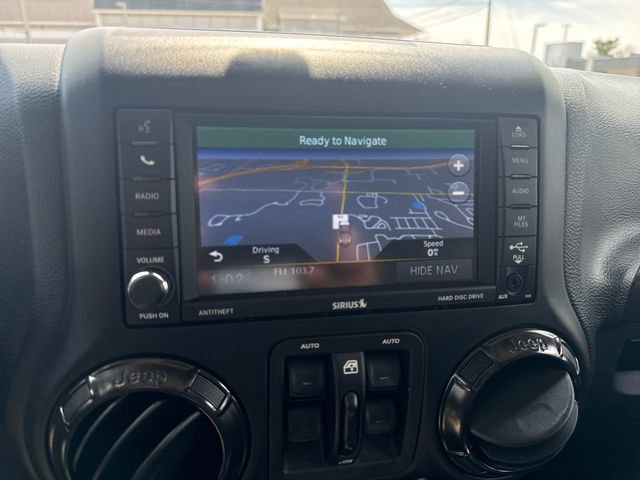 Used 2017 Jeep Wrangler Unlimited Rubicon image 27