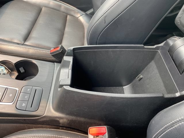 Used 2022 Ford Escape Titanium AWD/4WD image 14