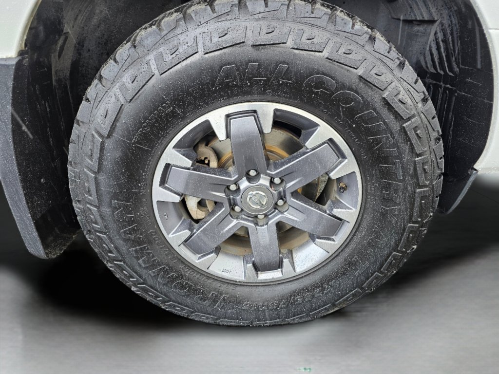 Used 2015 Nissan Frontier PRO-4X image 27