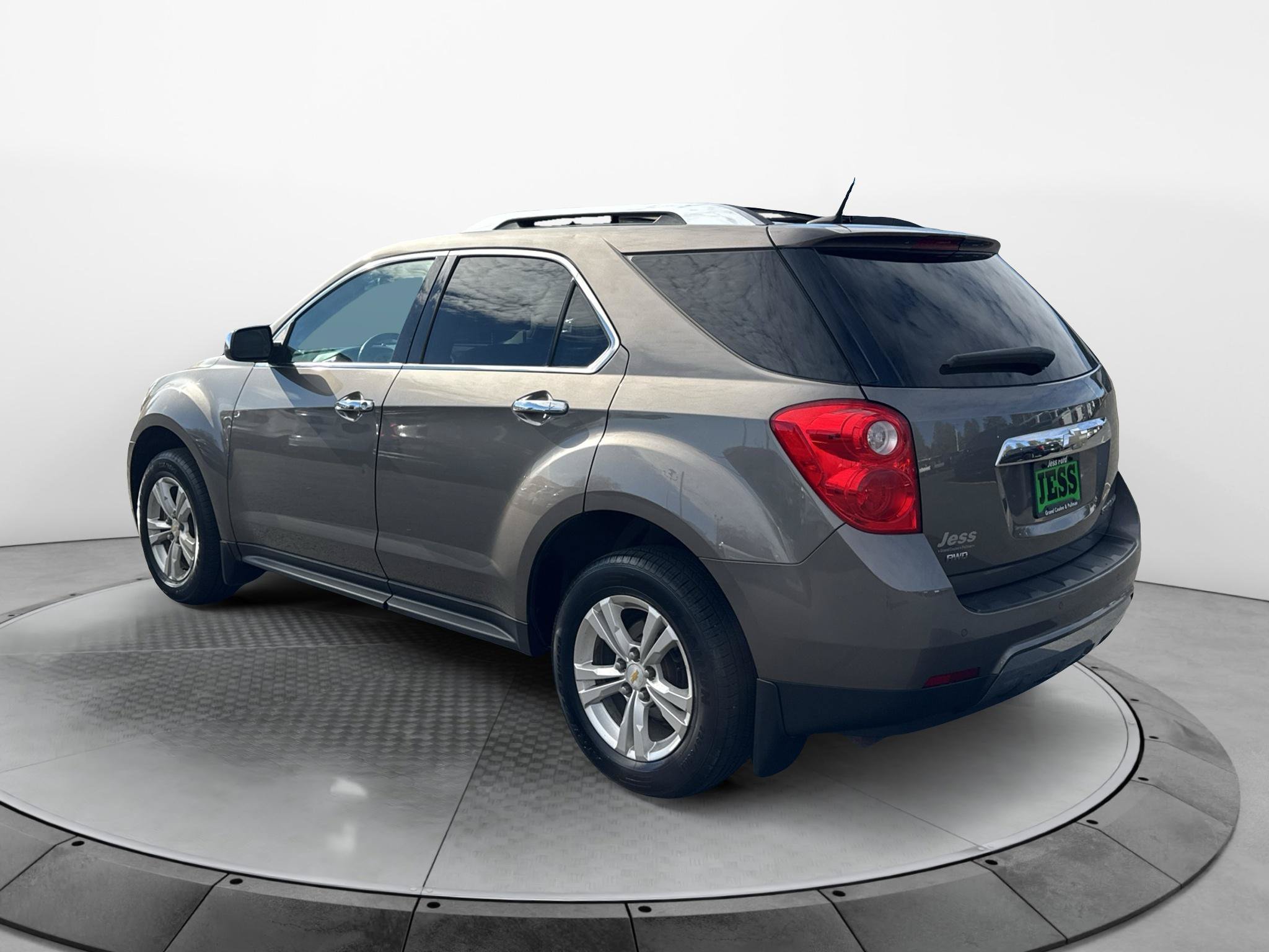 Used 2011 Chevrolet Equinox LTZ w/ LPO, Protection Package AWD/4WD image 3