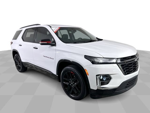 Used 2023 Chevrolet Traverse Premier w/ Redline Edition FWD image 2