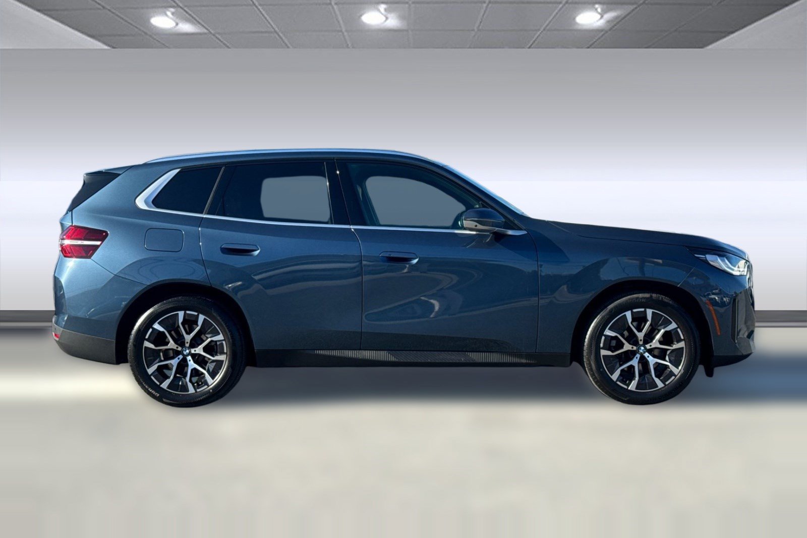 Used 2026 BMW X3 xDrive30i w/ Premium Package AWD/4WD image 8