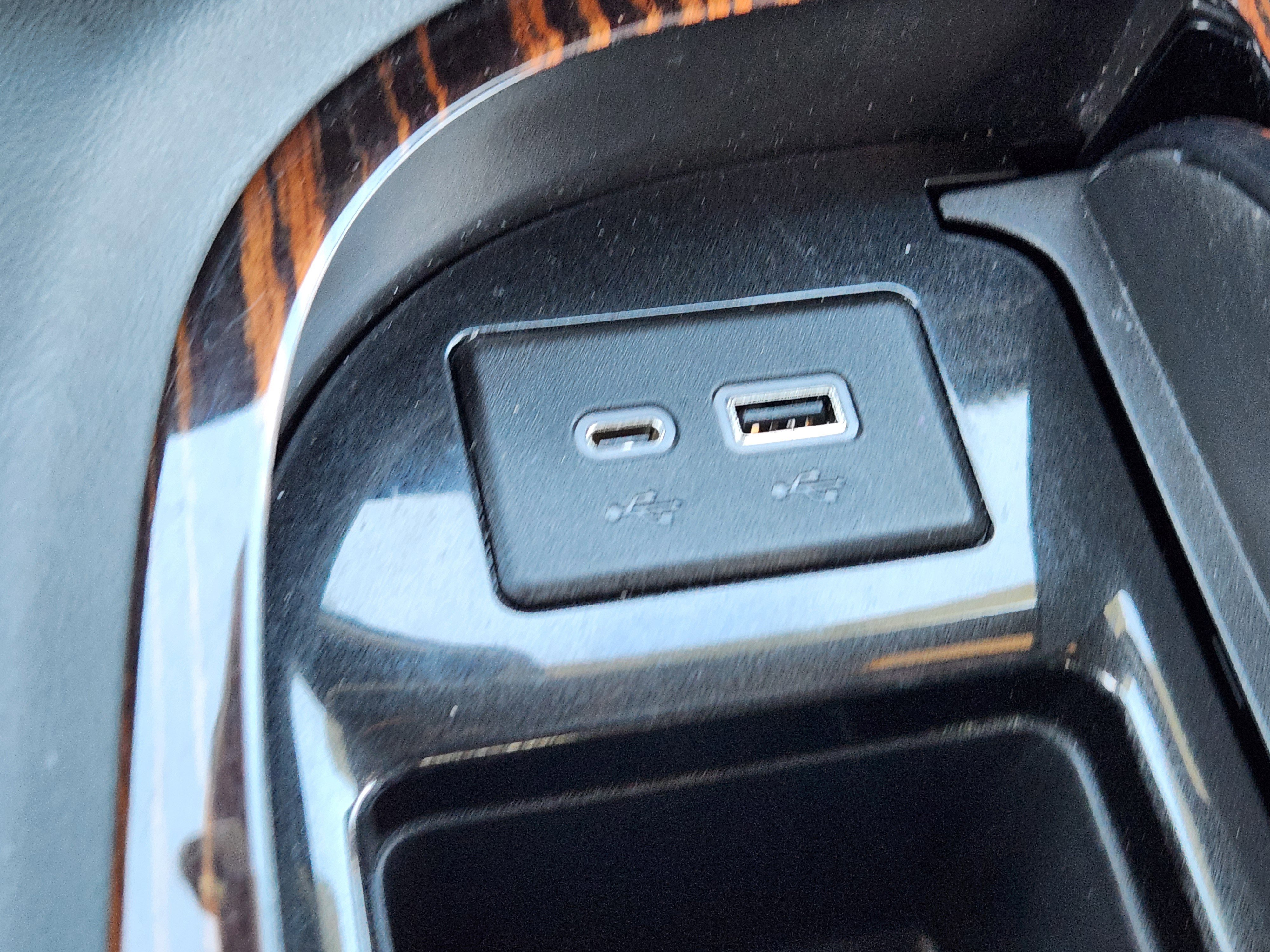 Certified 2021 Cadillac Escalade Luxury image 20