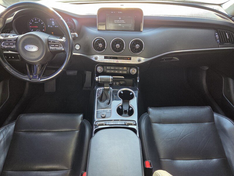 Used 2019 Kia Stinger image 12