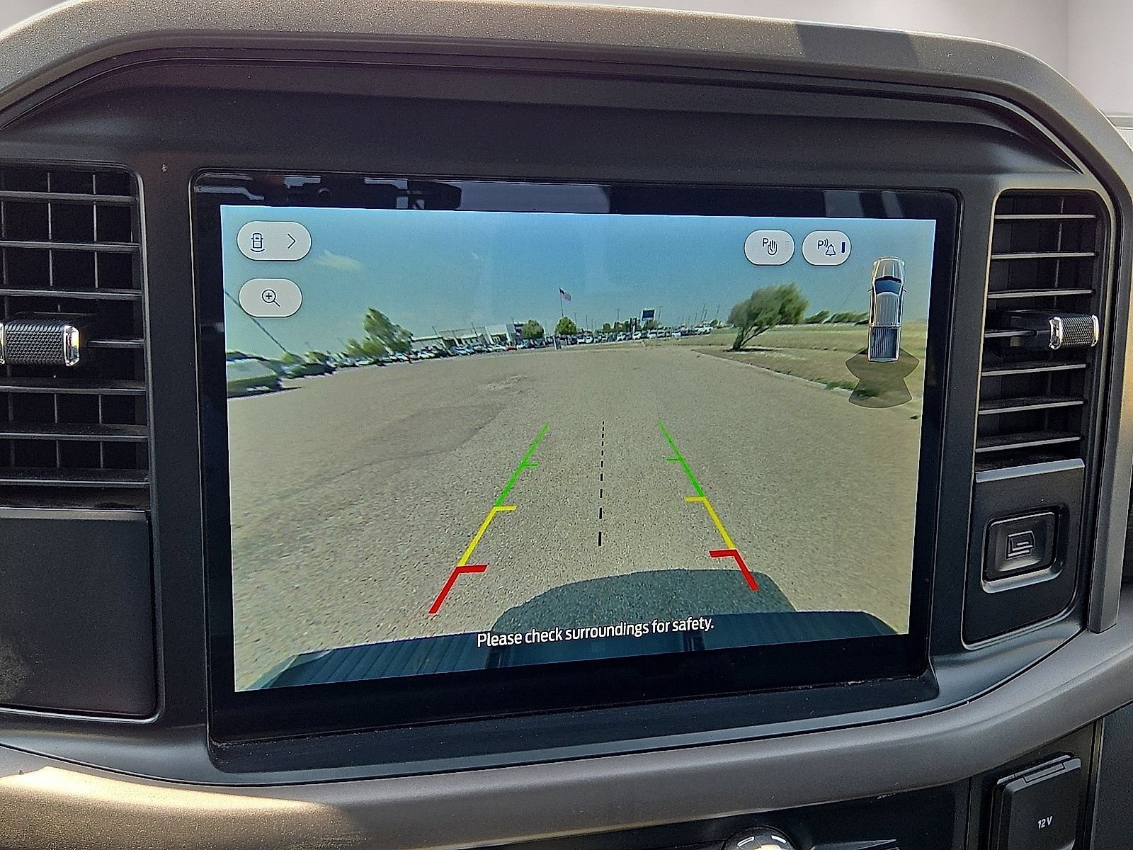 Used 2025 Ford F150 XLT w/ Equipment Group 301A Standard RWD image 26
