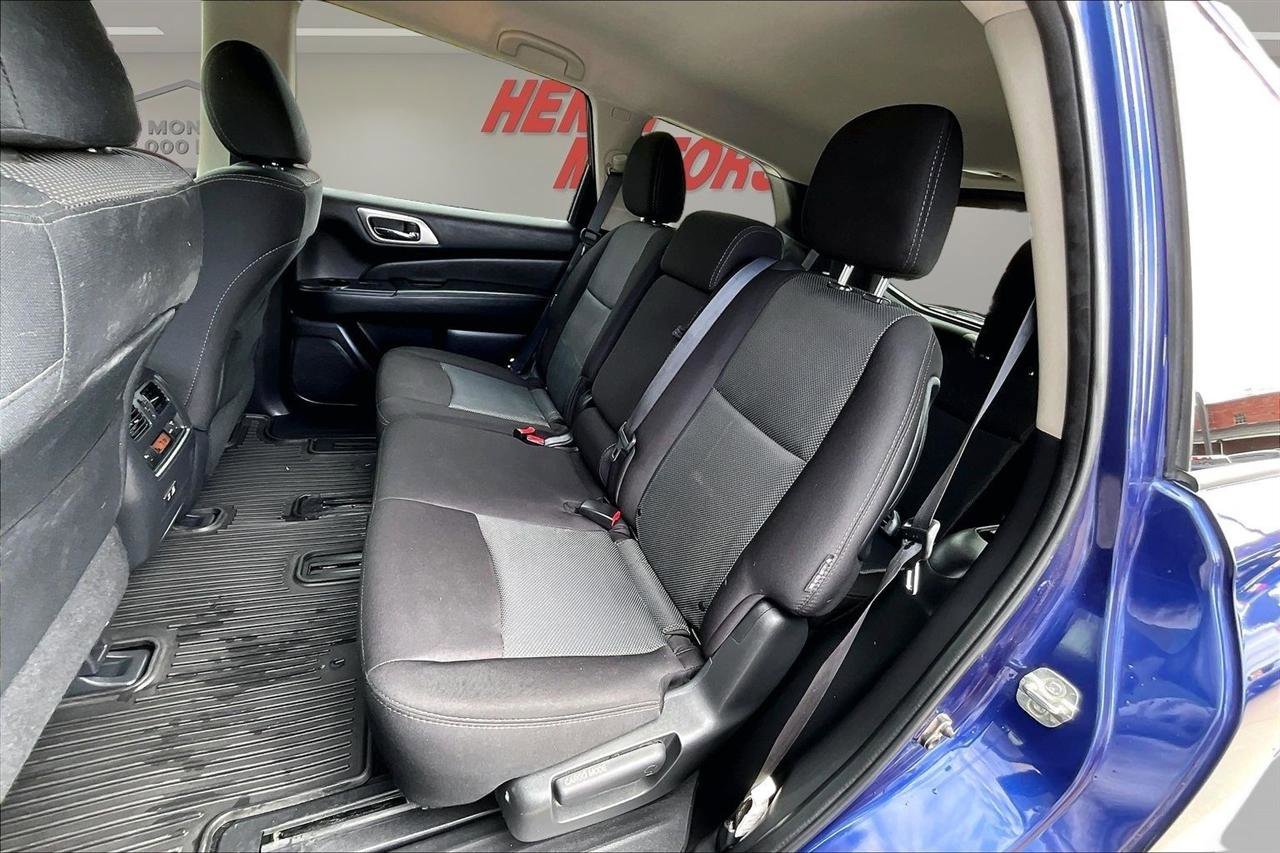 Used 2019 Nissan Pathfinder S image 23