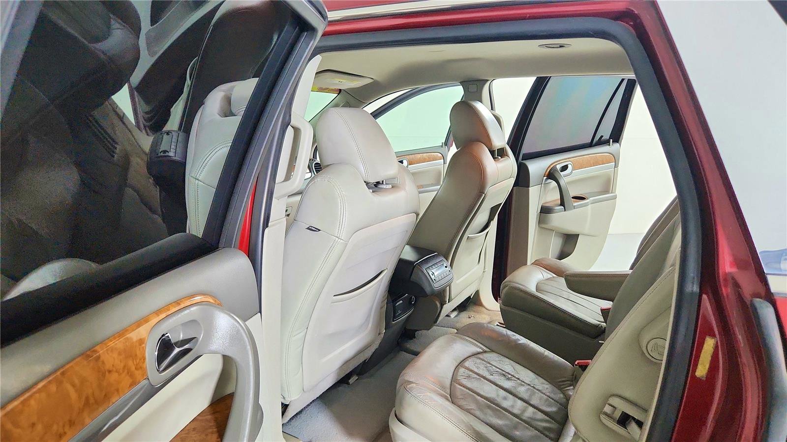 Used 2011 Buick Enclave CXL w/ Trailering Provision Package image 36