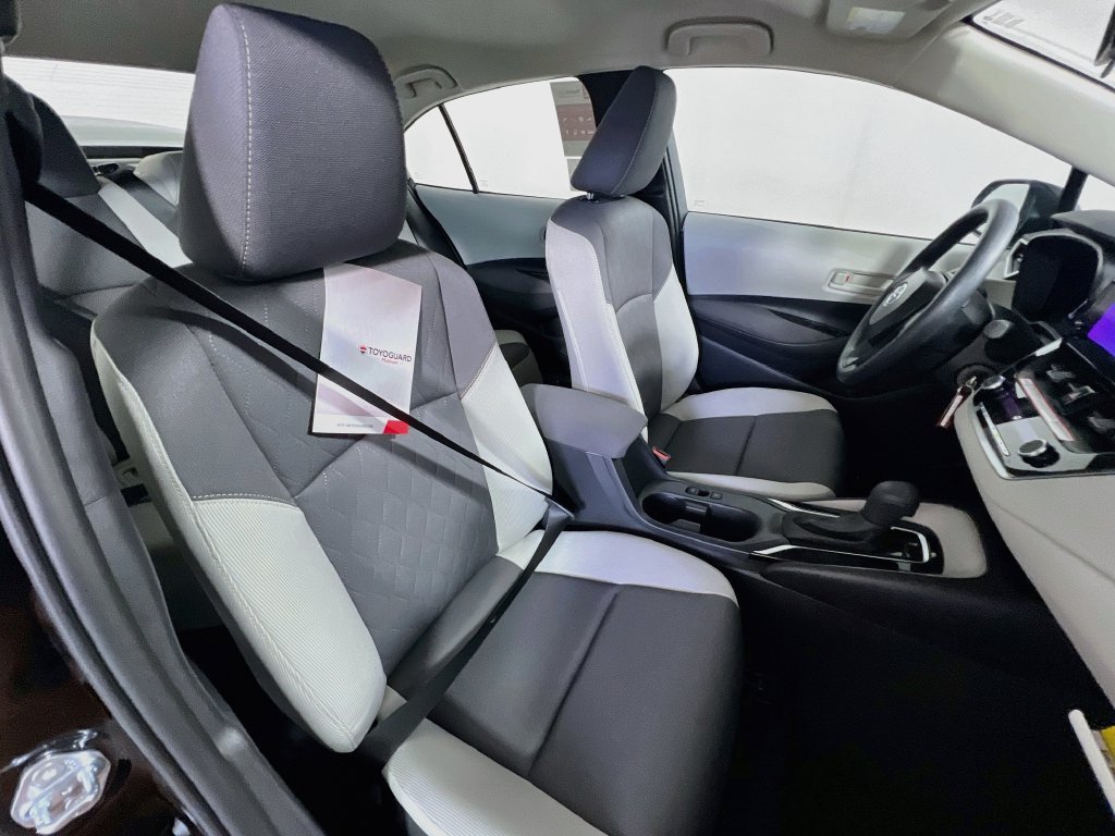 Used 2026 Toyota Corolla LE FWD image 26