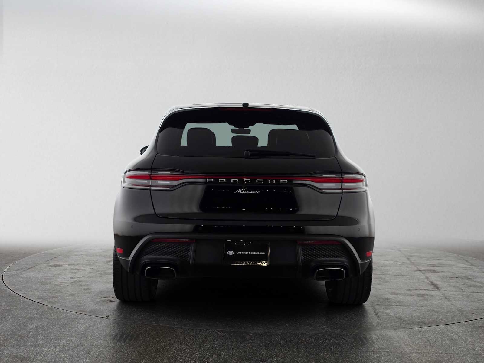 Used 2024 Porsche Macan AWD/4WD image 4