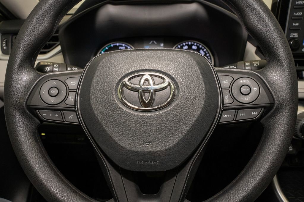 Used 2021 Toyota RAV4 XLE w/ Convenience Package image 19