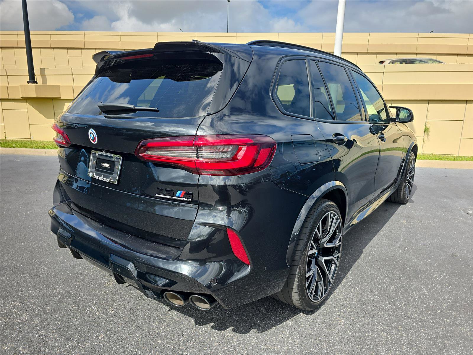 Used 2023 BMW X5 M w/ Competition Package image 3