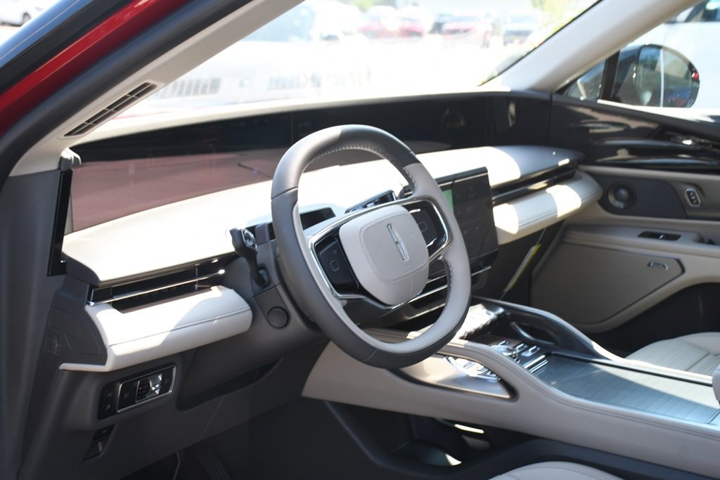 New 2025 Lincoln Nautilus Reserve w/ Jet Appearance Package image 11