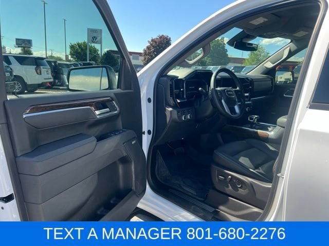 Used 2025 GMC Sierra 1500 Elevation w/ Elevation Premium Package AWD/4WD image 15