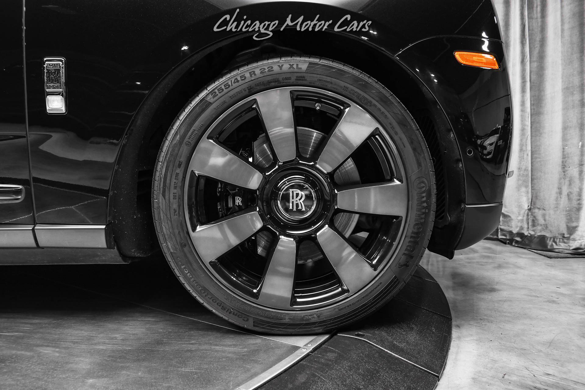 Used 2023 Rolls-Royce Cullinan w/ Cullinan Package image 59