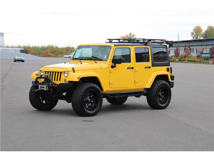Used 2015 Jeep Wrangler Unlimited Sahara w/ Connectivity Group image 1