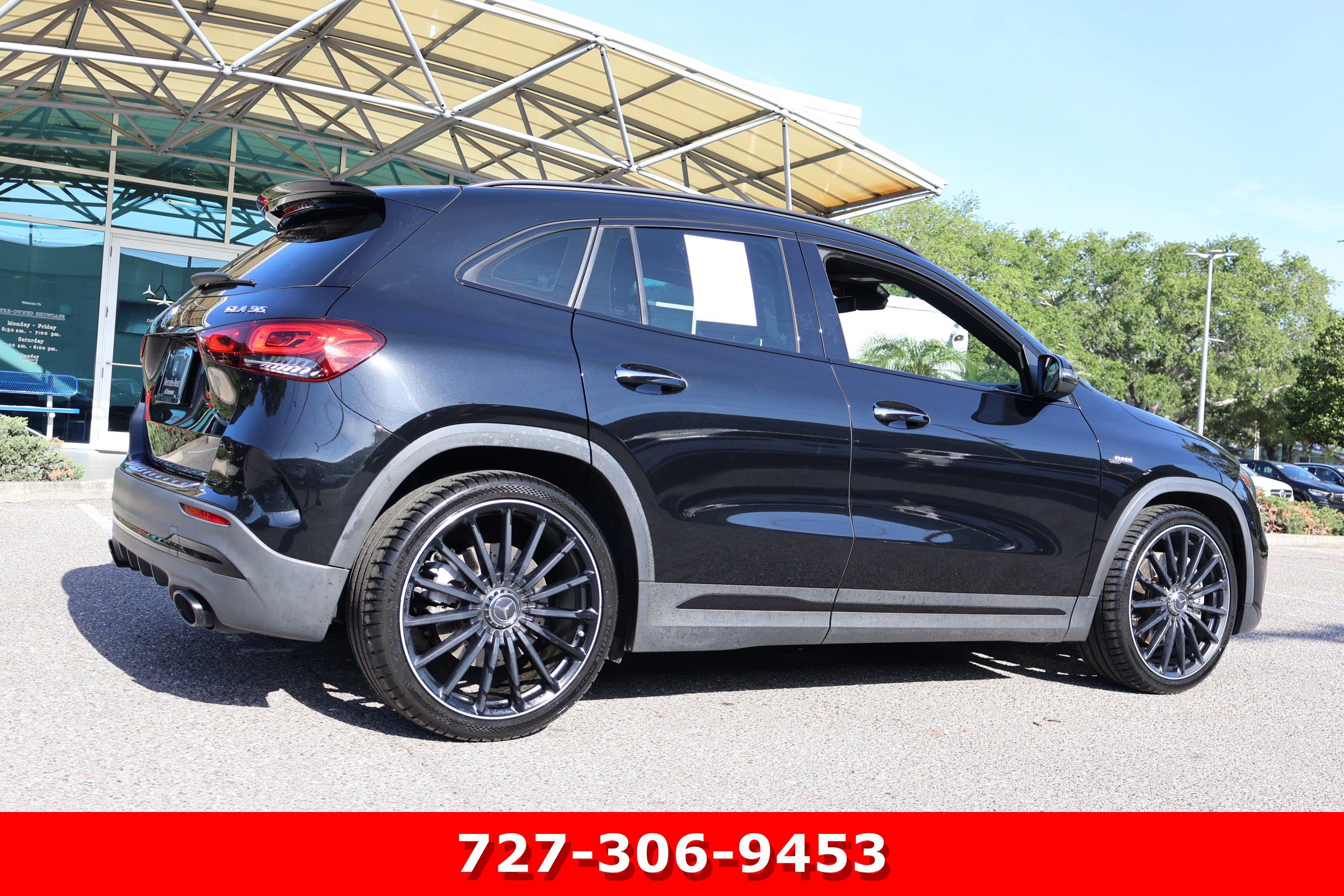 Certified 2022 Mercedes-Benz GLA 35 AMG 4MATIC image 11