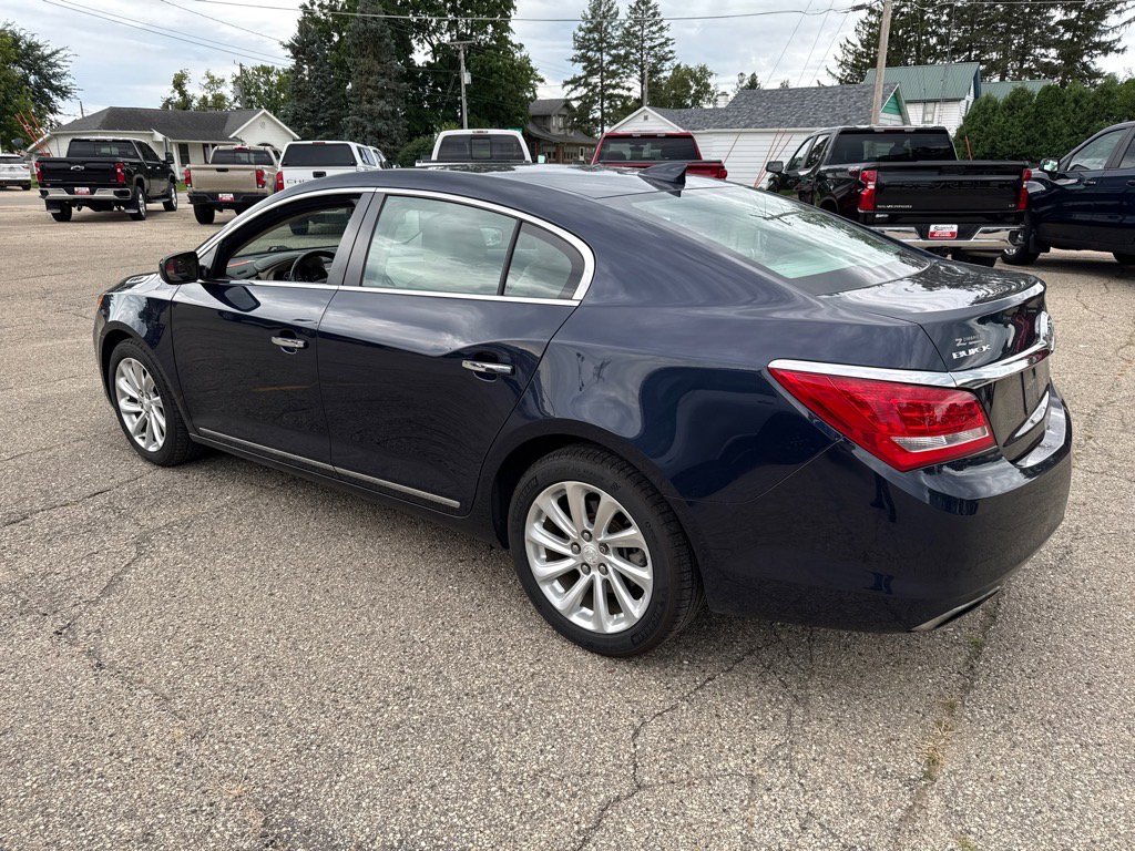 Used 2016 Buick LaCrosse image 6