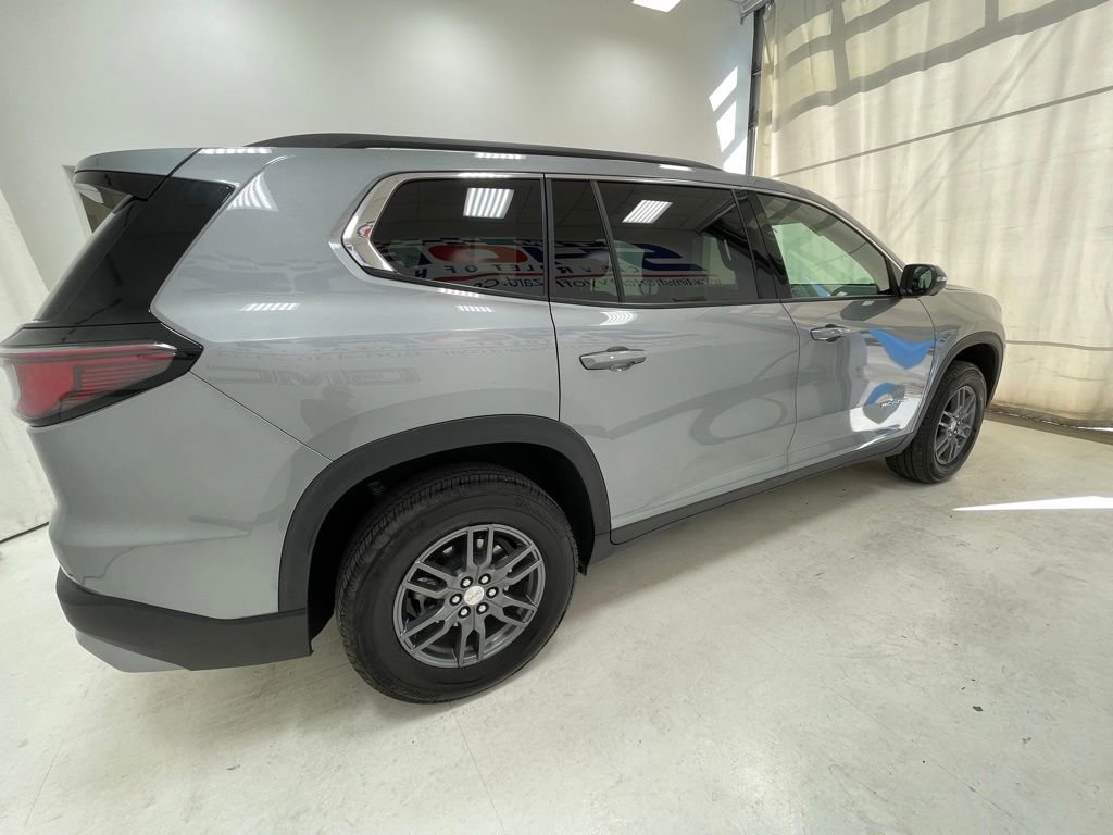 Used 2025 GMC Acadia Elevation AWD/4WD image 4