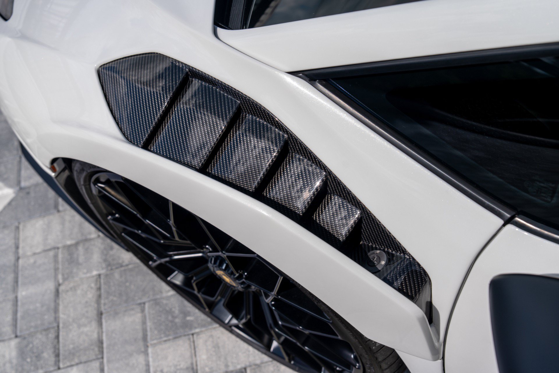 Used 2021 Lamborghini Huracan STO RWD image 54