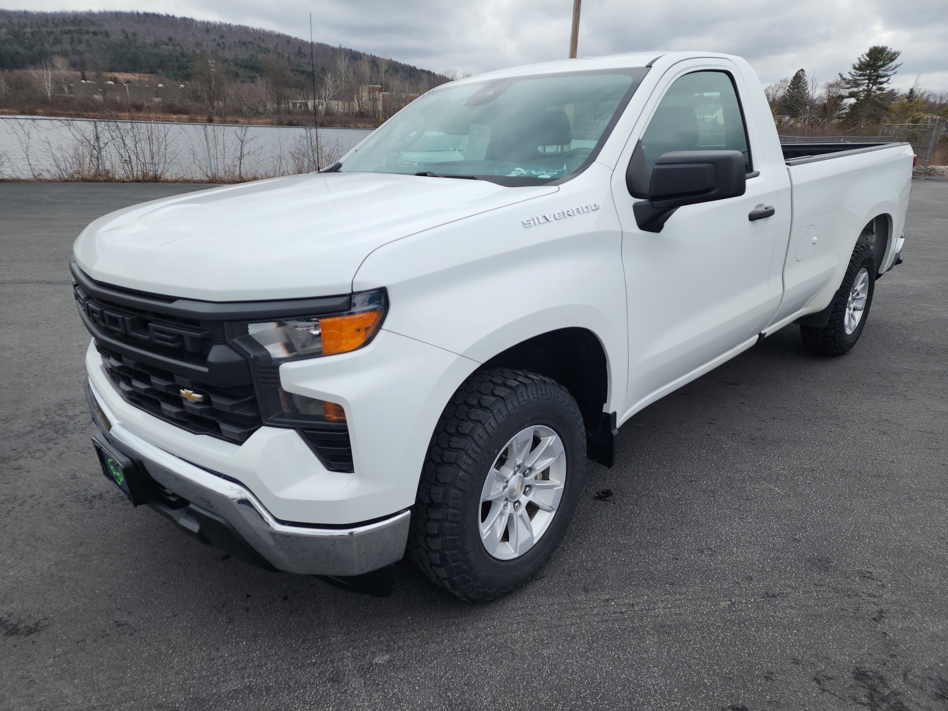 Certified 2022 Chevrolet Silverado 1500 W/T image 4