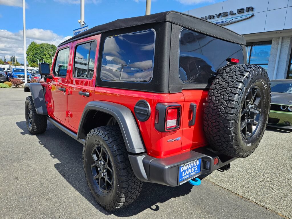 Used 2024 Jeep Wrangler Unlimited AWD/4WD image 3