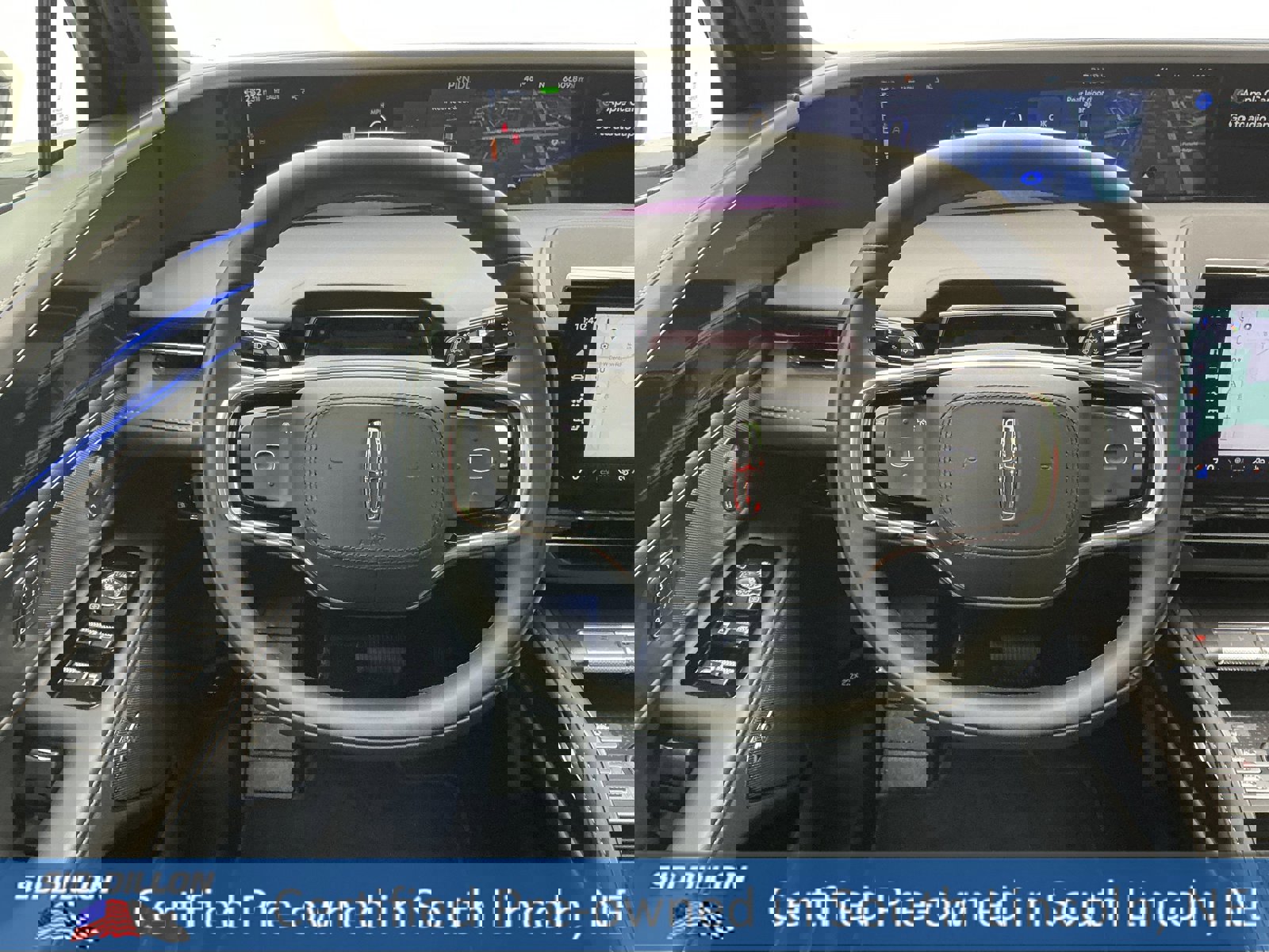 Used 2025 Lincoln Nautilus Reserve w/ Jet Appearance Package image 21