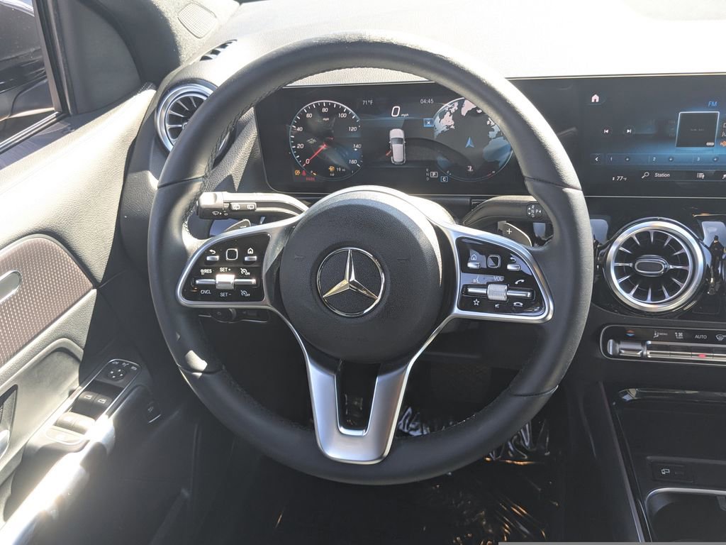 Certified 2022 Mercedes-Benz GLA 250 w/ Premium Package Lite image 3