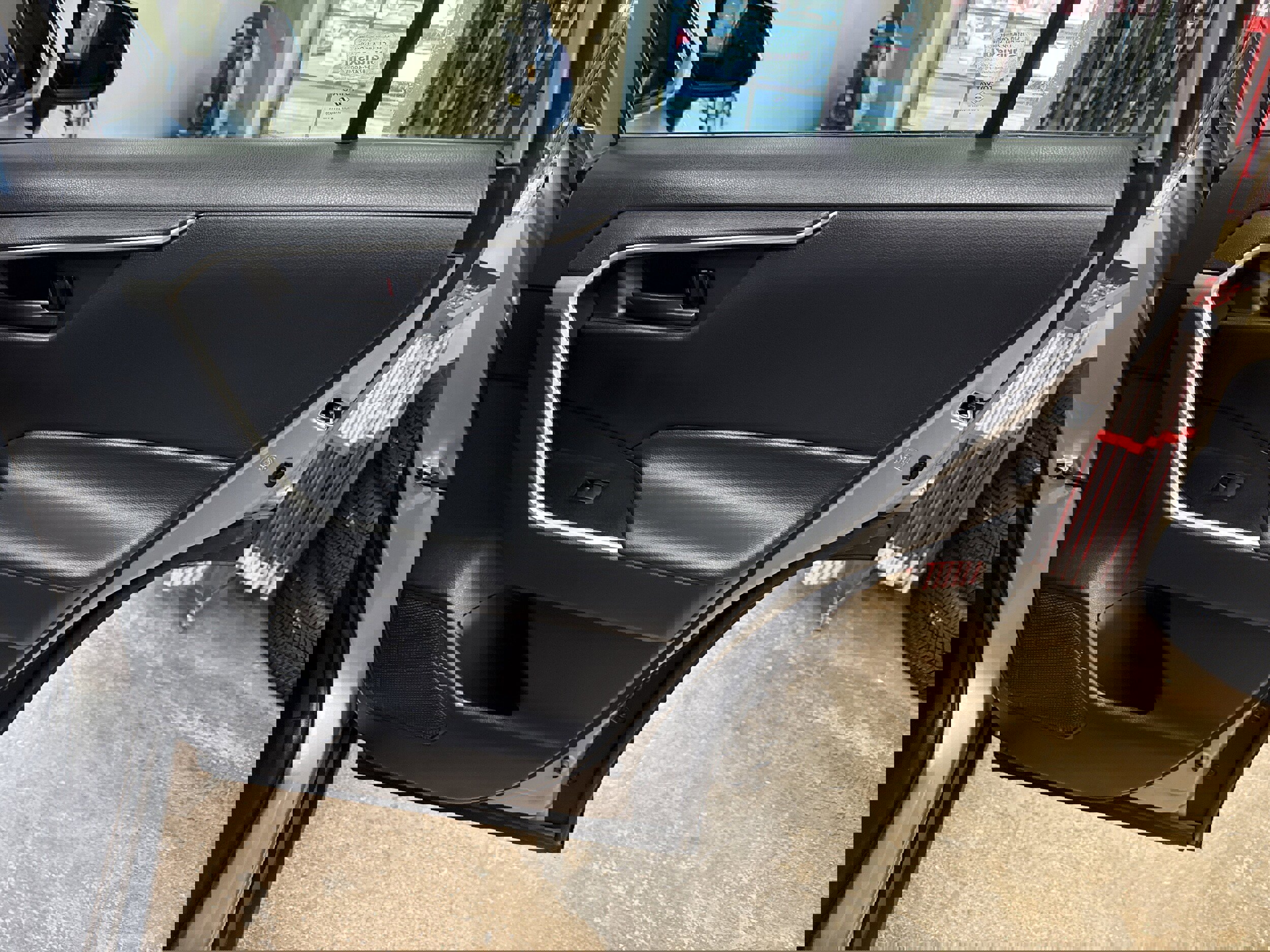 Used 2024 Toyota RAV4 LE image 12