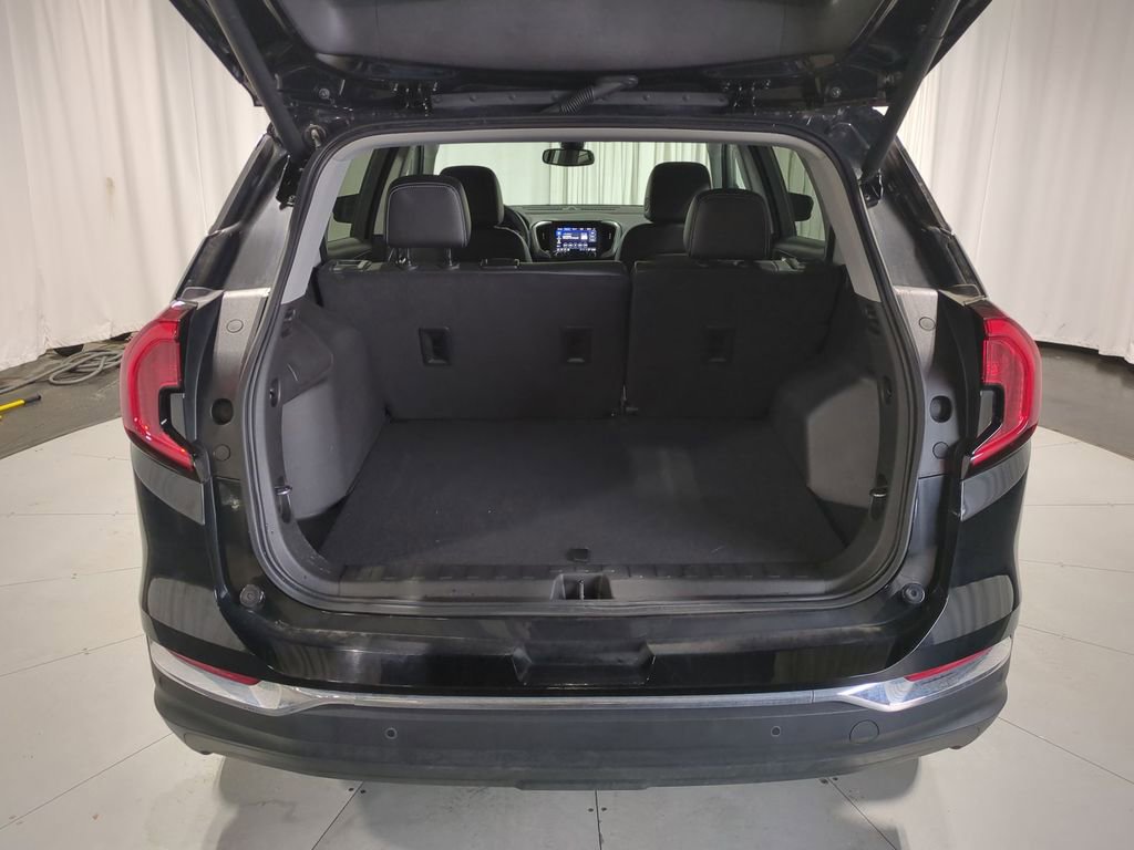 Used 2022 GMC Terrain SLT image 40