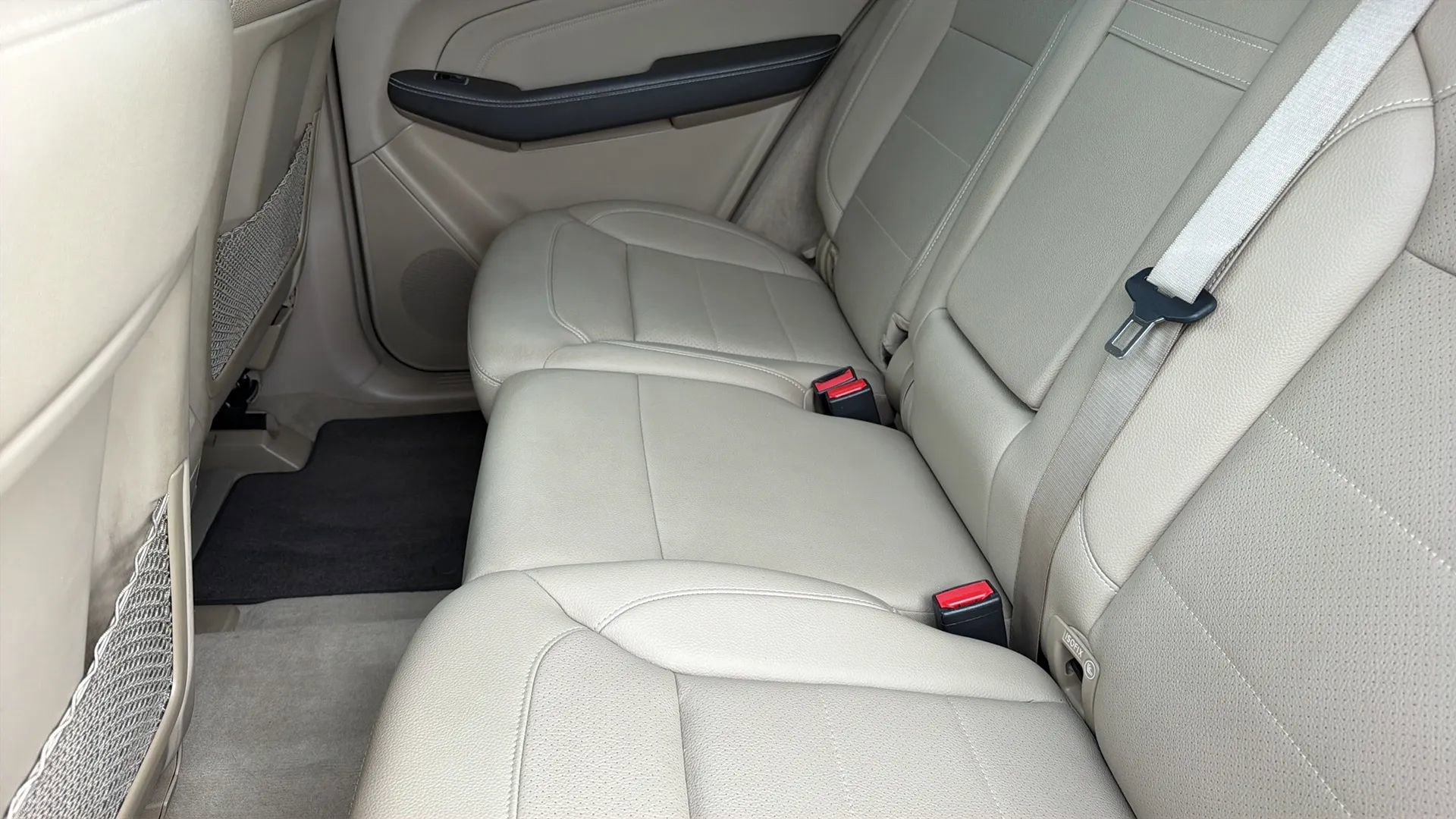 Used 2015 Mercedes-Benz ML 350 4MATIC image 39