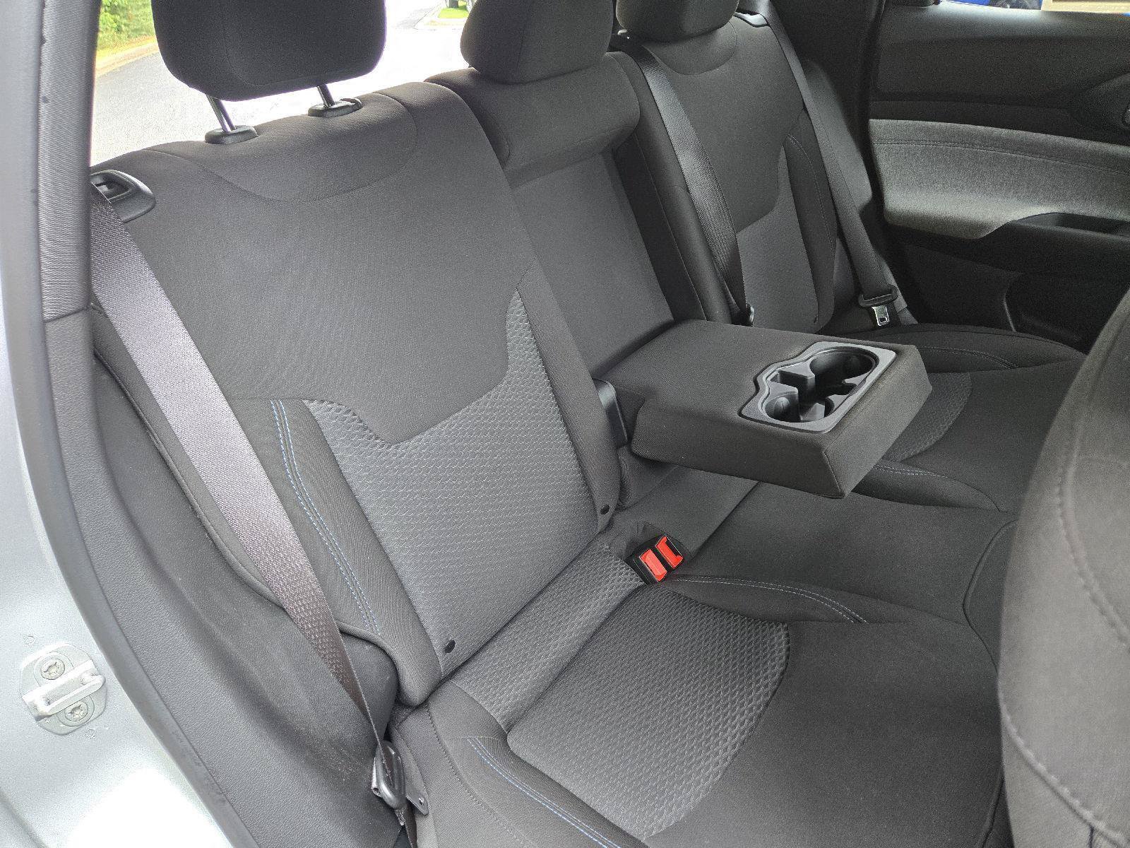 Used 2025 Jeep Compass Sport AWD/4WD image 23