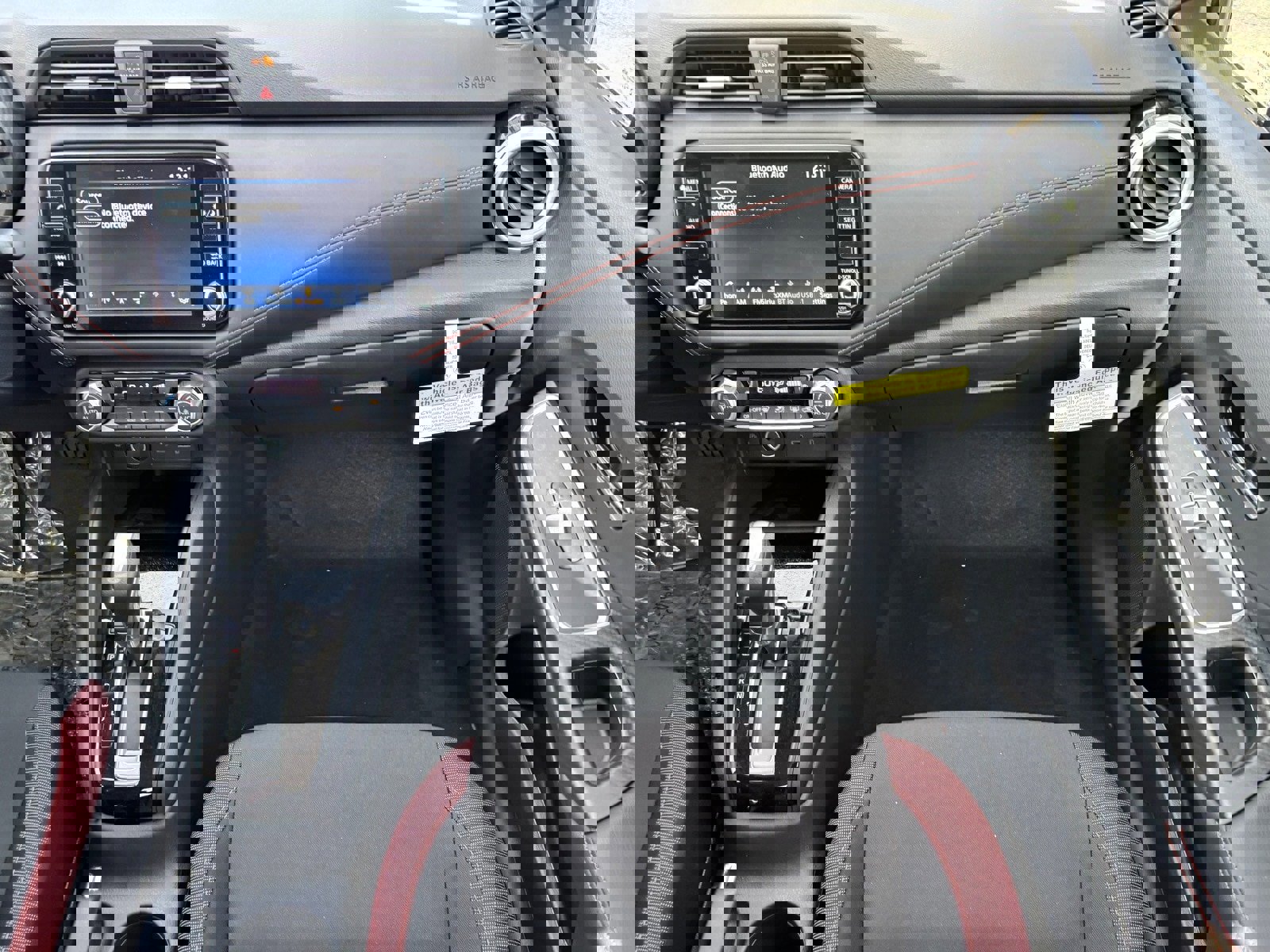 New 2025 Nissan Versa SR w/ Trunk Package image 17