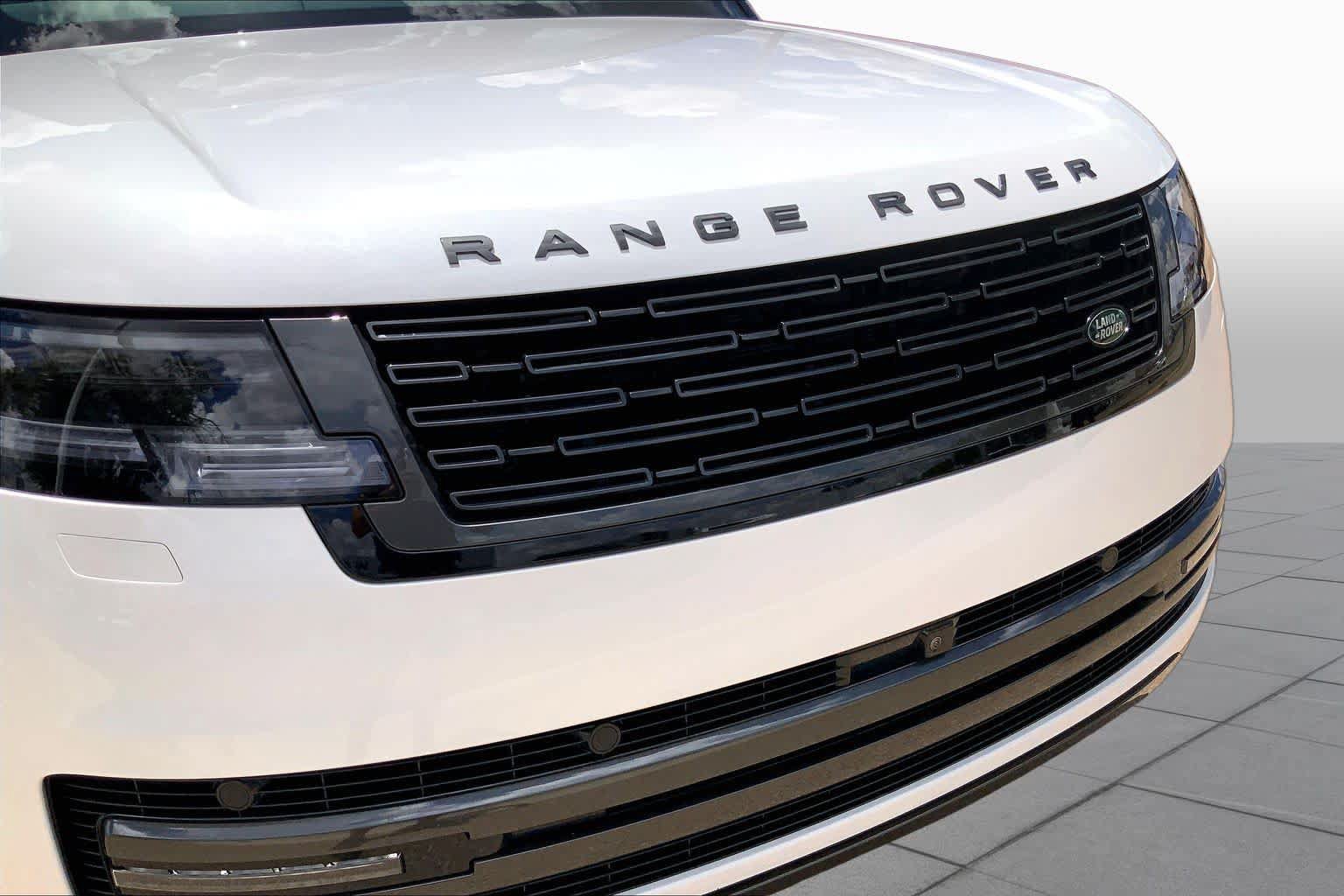 Used 2025 Land Rover Range Rover Long Wheelbase Autobiography AWD/4WD image 36