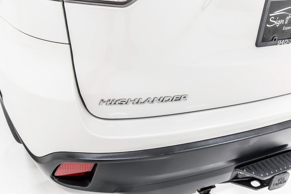 Used 2019 Toyota Highlander XLE AWD/4WD image 5