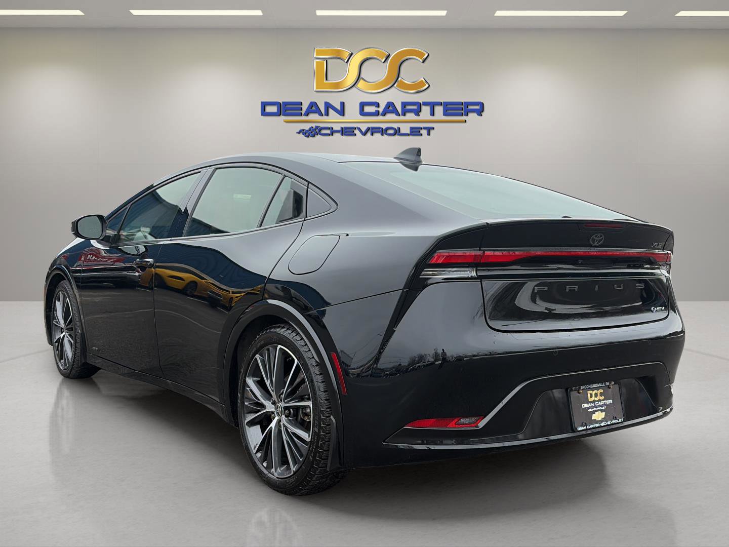 Used 2024 Toyota Prius XLE image 6