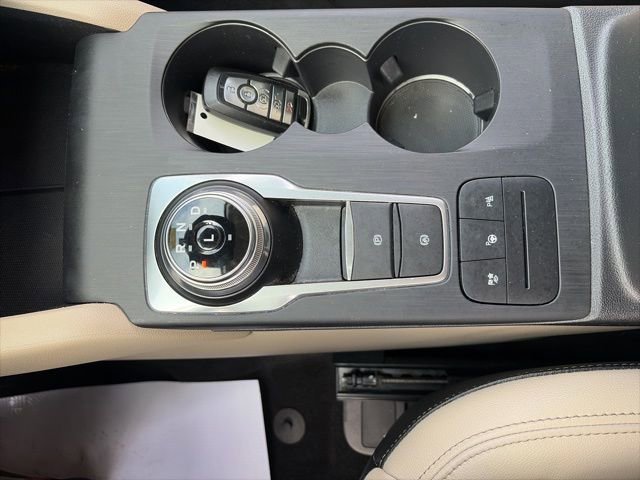 Certified 2020 Ford Escape Titanium image 16