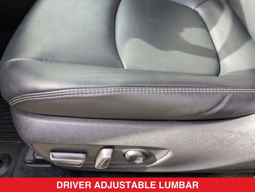 Used 2022 Toyota RAV4 XLE Premium image 20