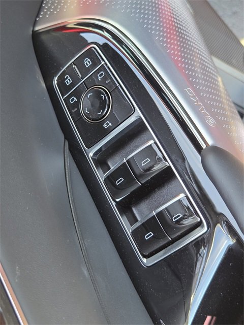 New 2026 Cadillac Lyriq V w/ Exterior Carbon Fiber Package image 19