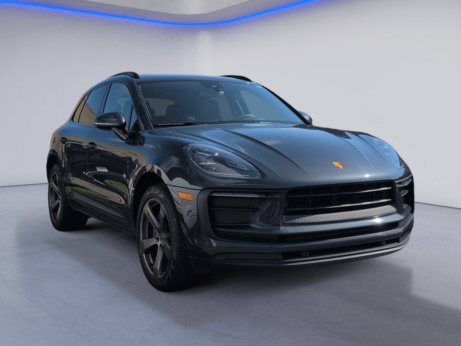 Used 2022 Porsche Macan AWD/4WD image 6