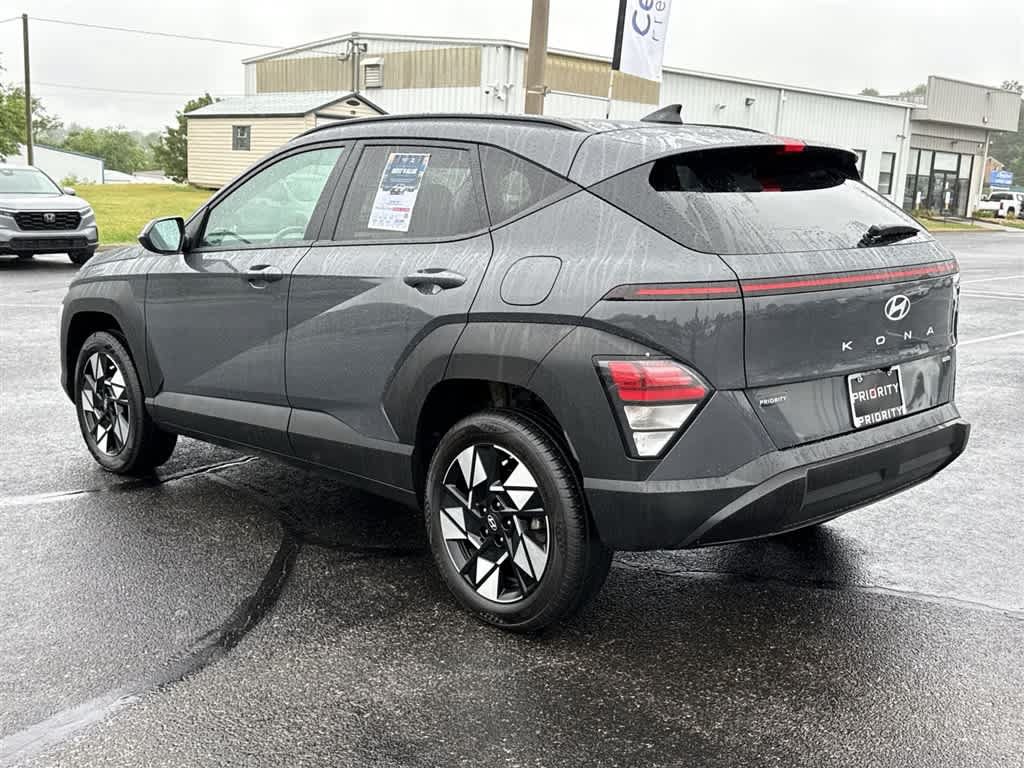 Used 2024 Hyundai Kona SEL AWD/4WD image 7