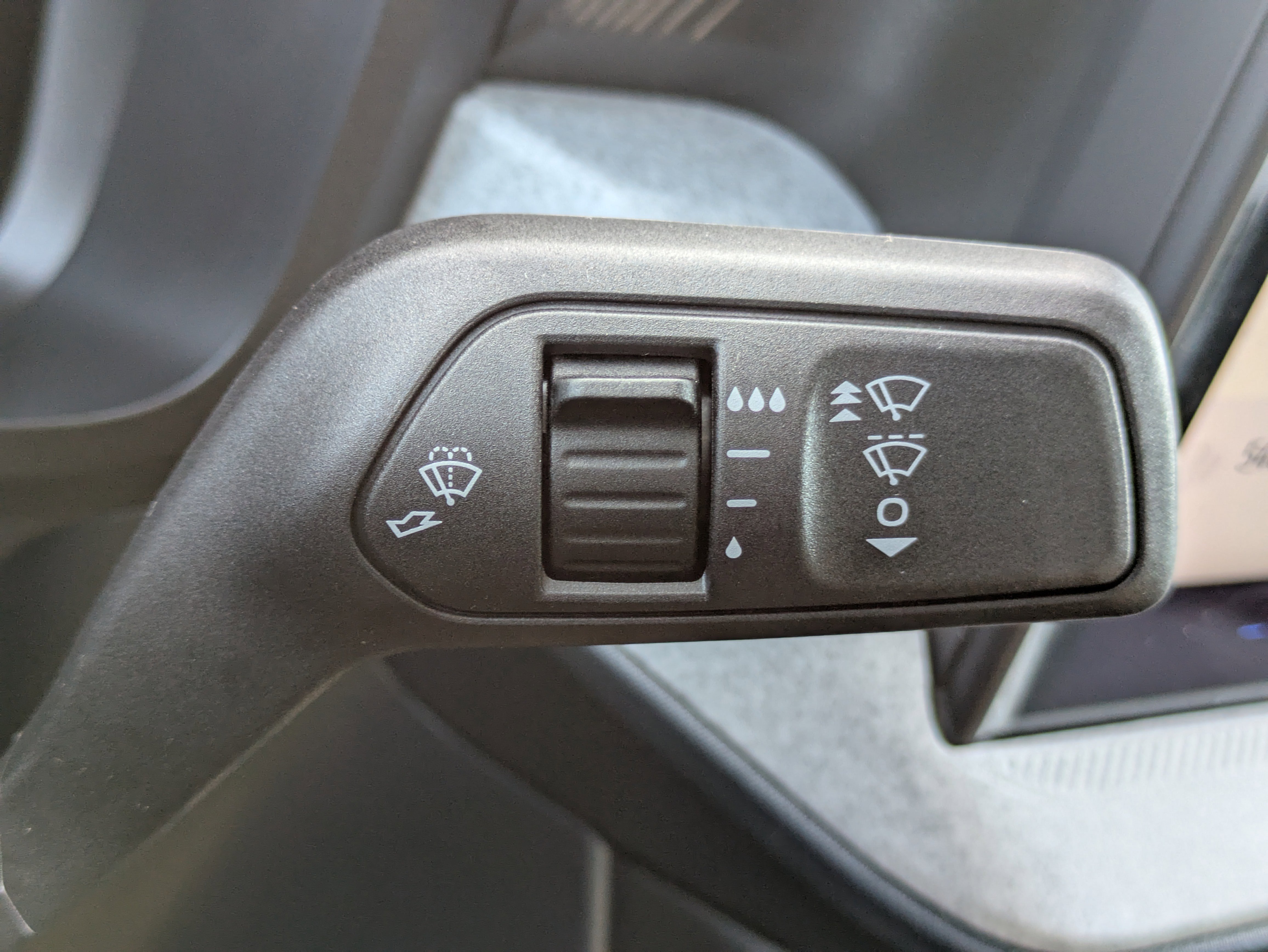 New 2025 Ford Maverick XLT w/ Equipment Group 302A image 27