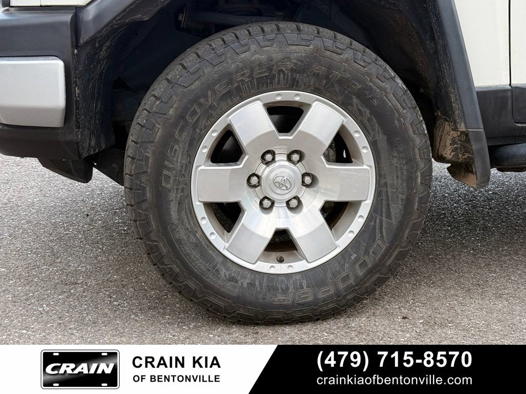 Used 2010 Toyota FJ Cruiser 4WD image 33