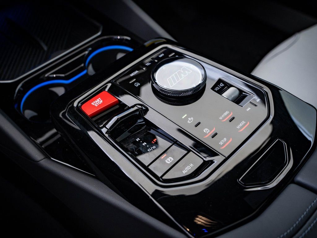 New 2026 BMW M5 w/ Executive Package AWD/4WD image 34