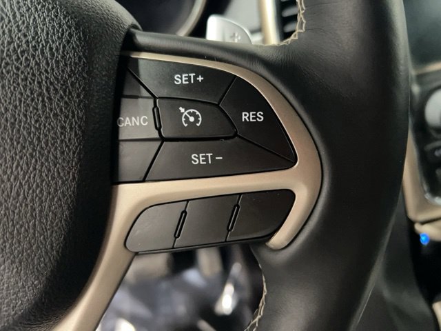 Used 2017 Jeep Grand Cherokee Limited AWD/4WD image 22