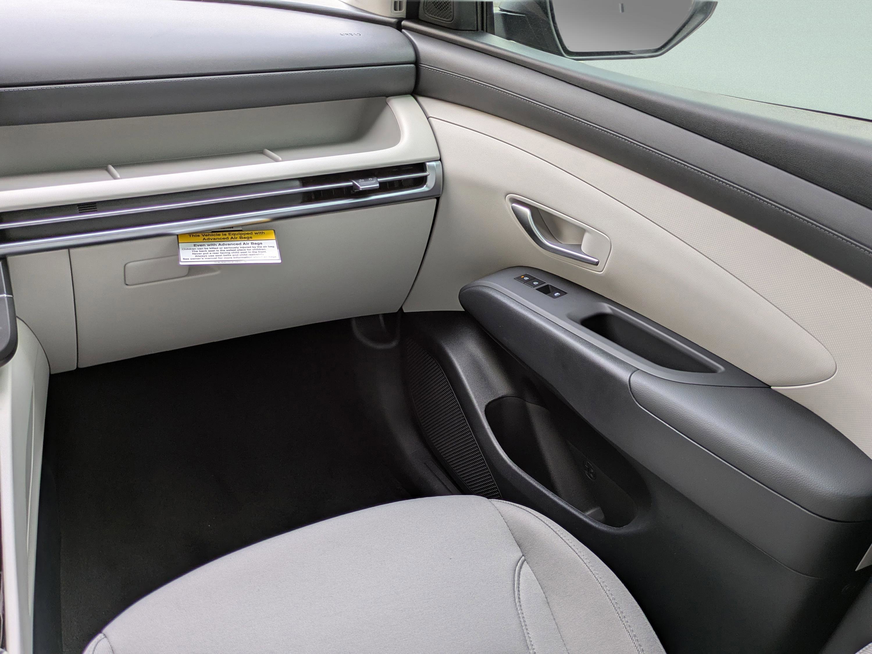 New 2026 Hyundai Tucson SE image 17