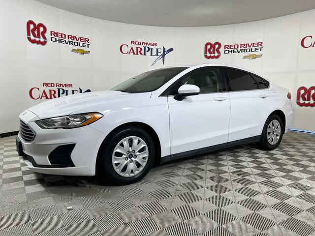 Used 2020 Ford Fusion S FWD image 3