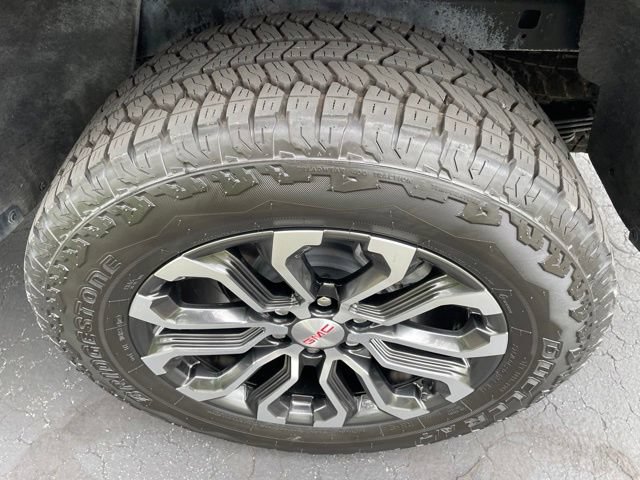 Used 2026 GMC Canyon Denali AWD/4WD image 17