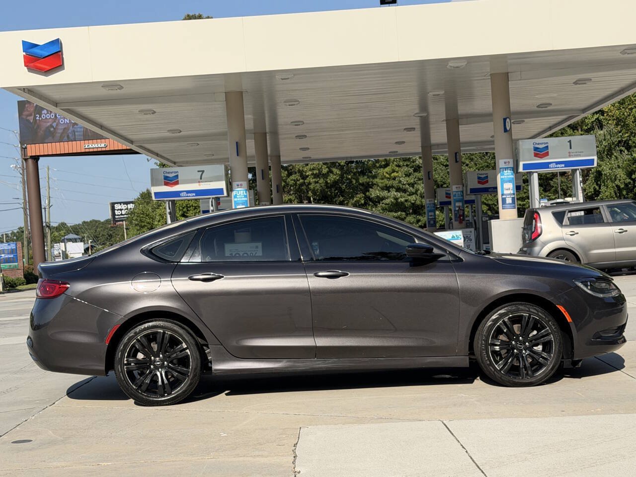 Used 2017 Chrysler 200 LX w/ Dark Appearance Package FWD image 21