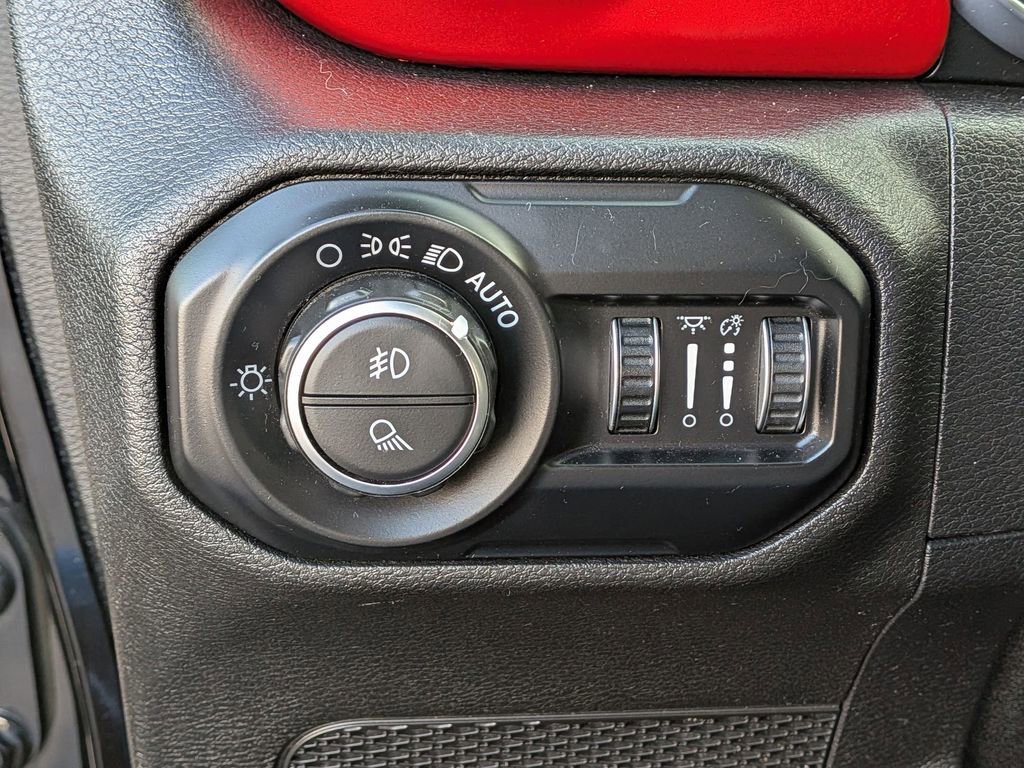 Used 2020 Jeep Gladiator Rubicon image 26