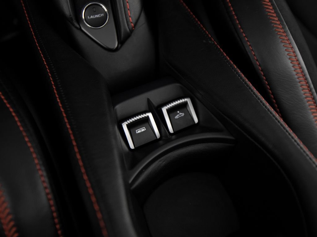 Used 2022 McLaren 720S Luxury RWD image 26